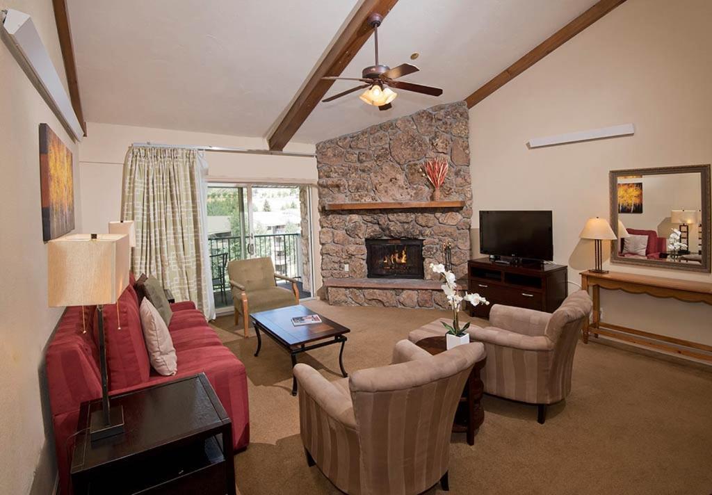 Falcon Point Avon Bagian luar foto