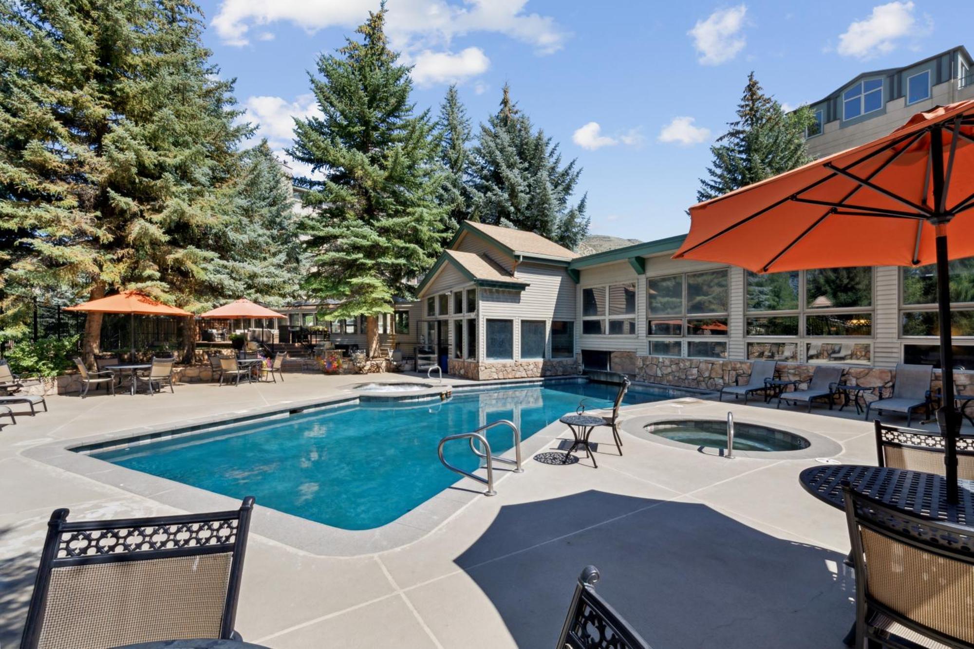 Falcon Point Avon Bagian luar foto