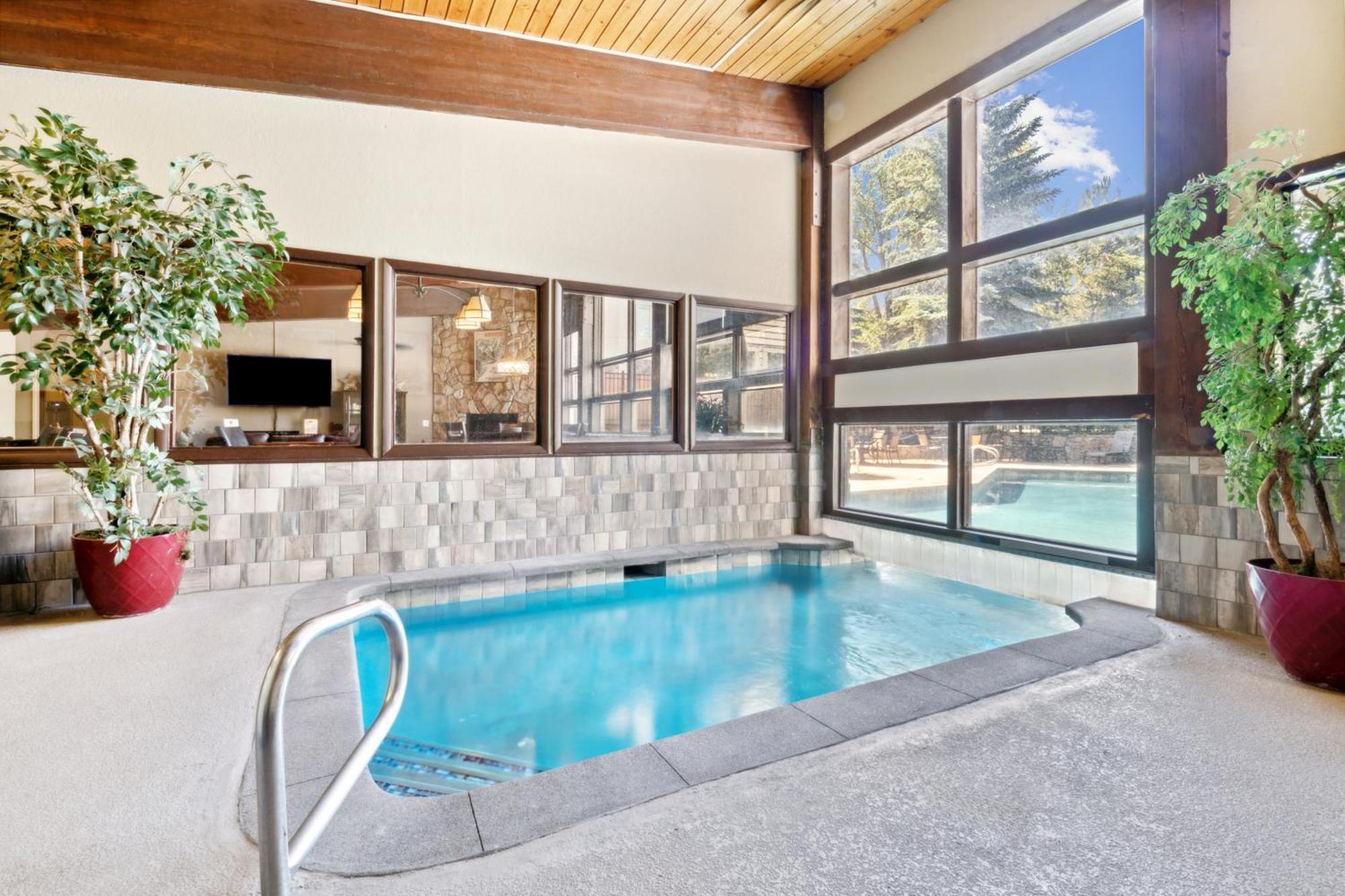 Falcon Point Avon Bagian luar foto
