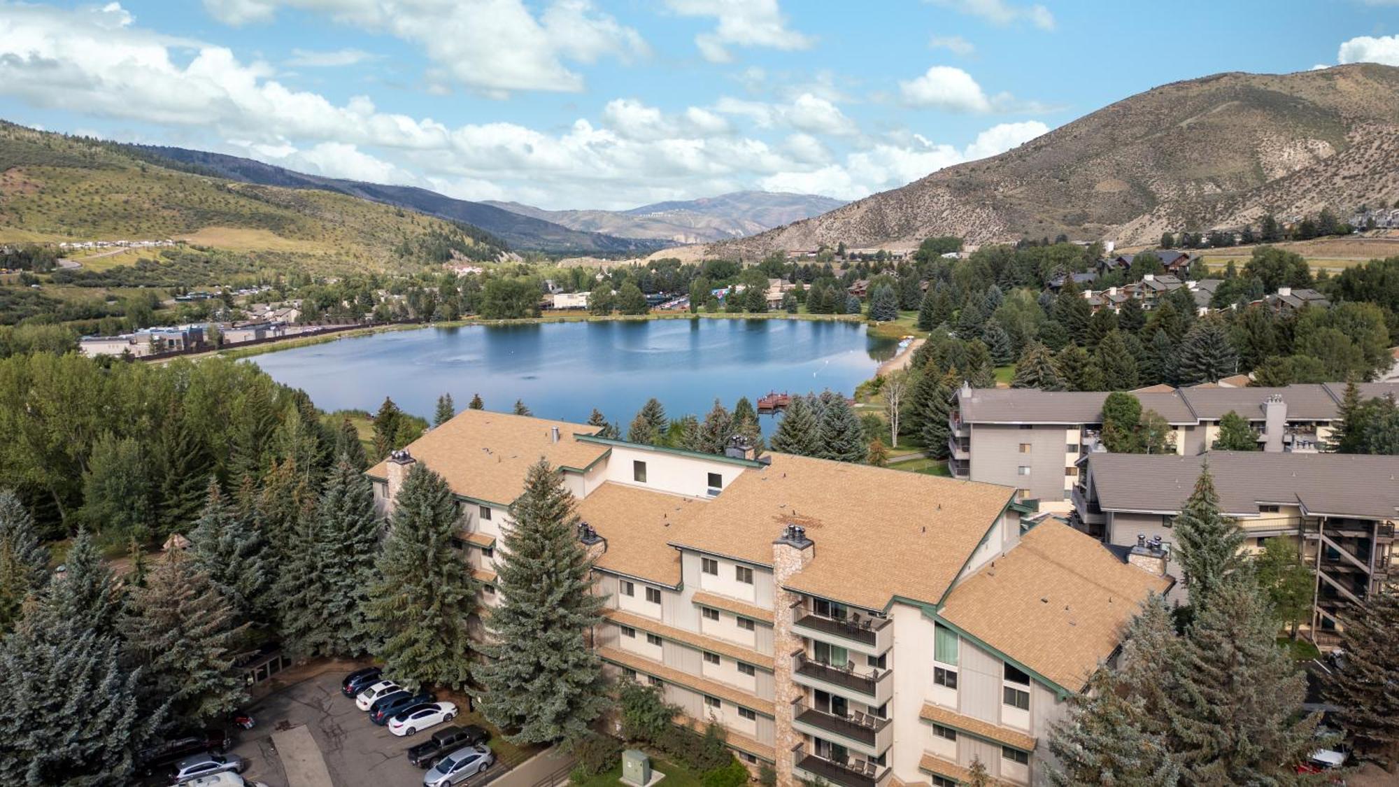 Falcon Point Avon Bagian luar foto