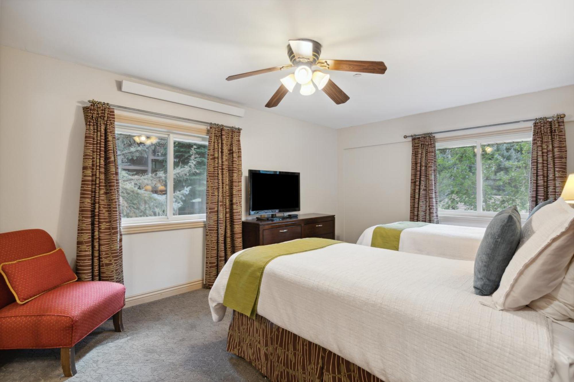 Falcon Point Avon Bagian luar foto