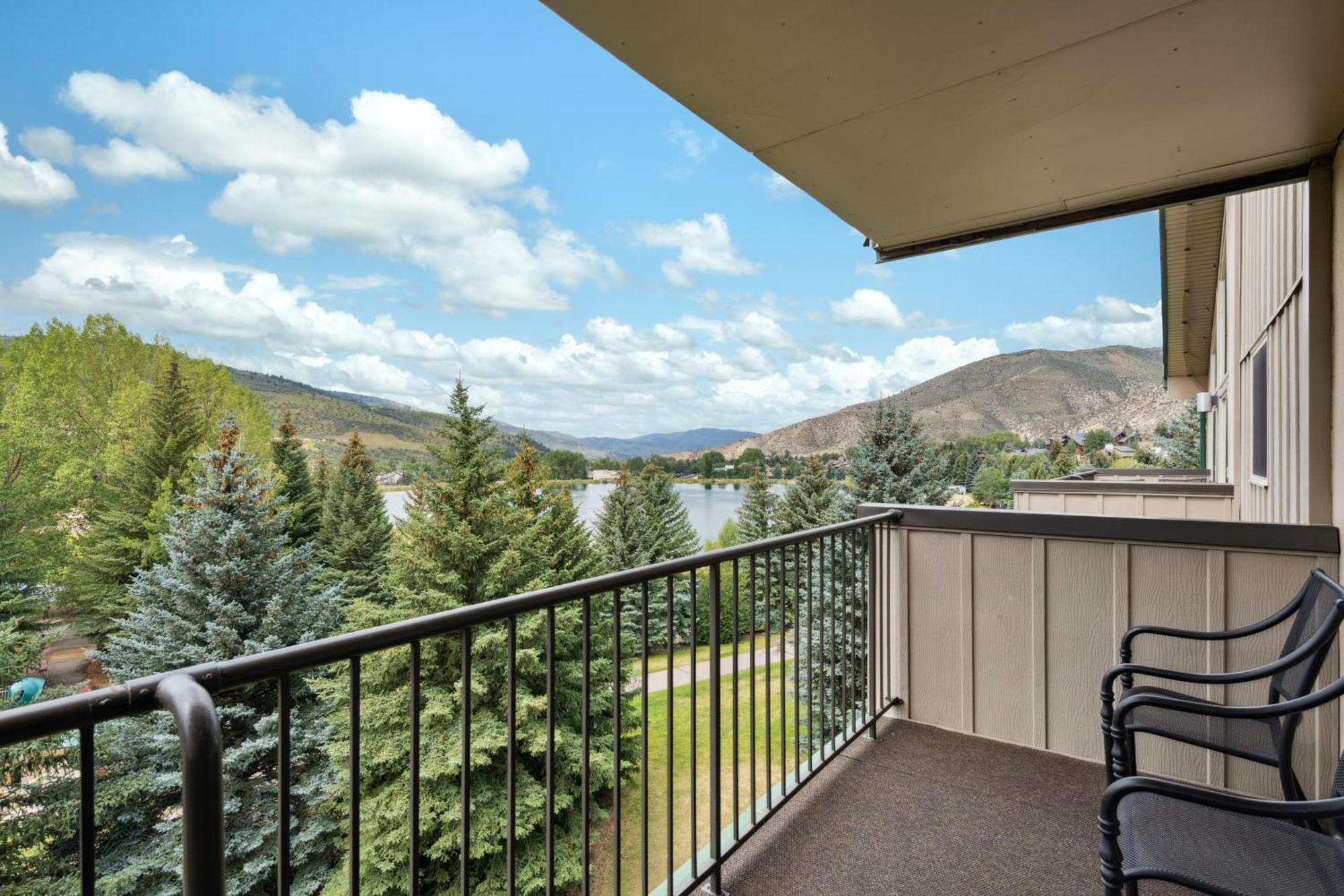Falcon Point Avon Bagian luar foto
