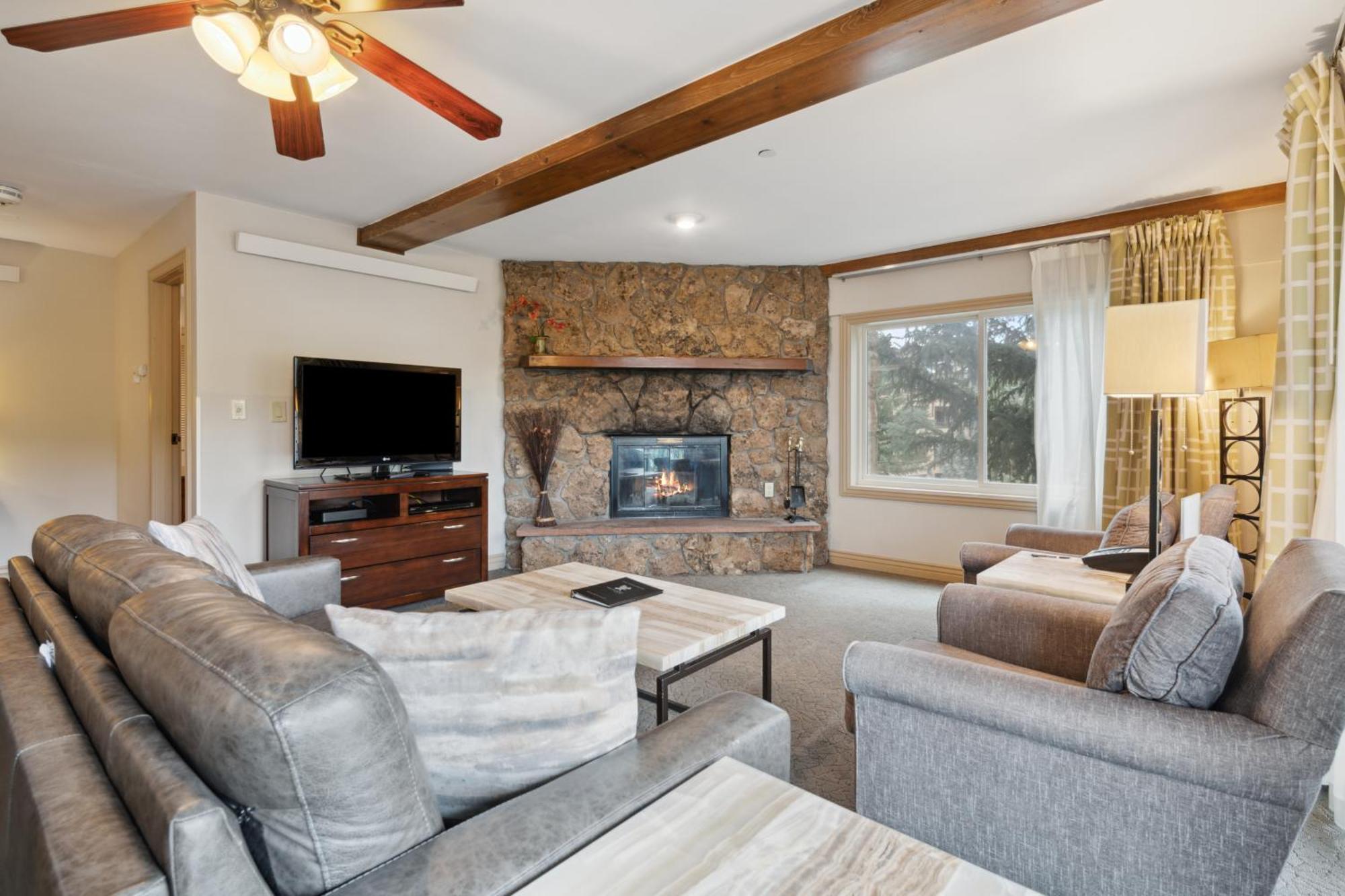 Falcon Point Avon Bagian luar foto