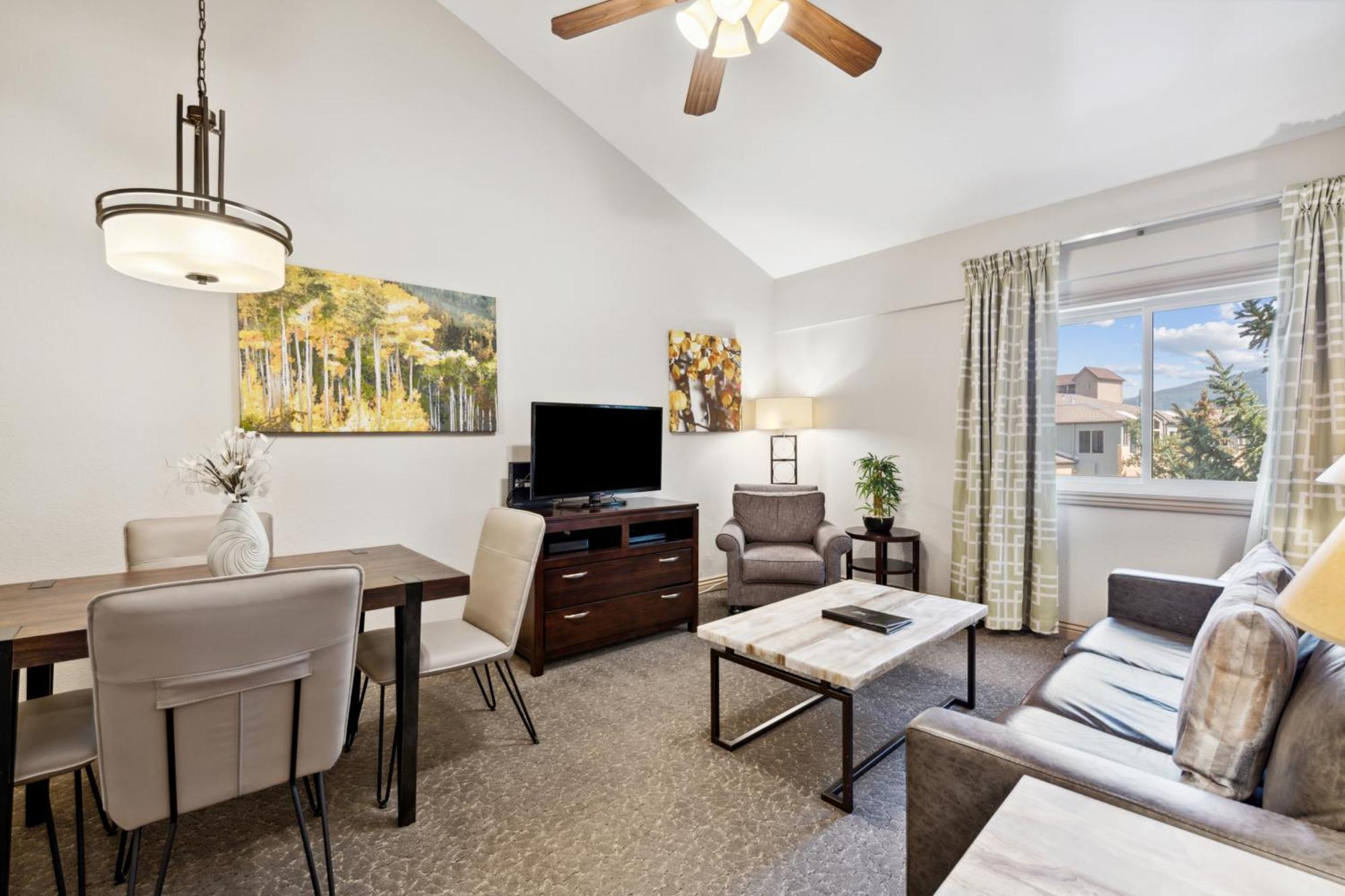 Falcon Point Avon Bagian luar foto