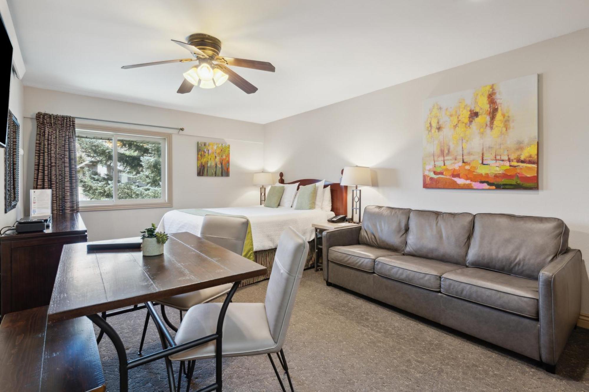 Falcon Point Avon Bagian luar foto